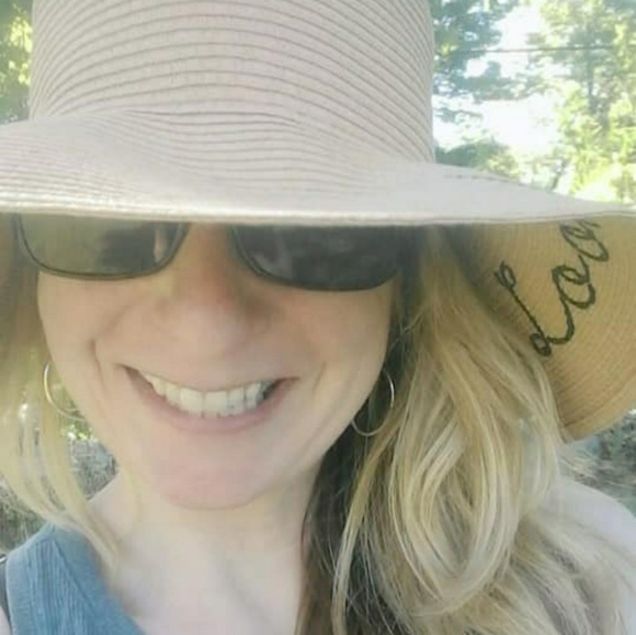 Meet your Posher, Barbara - Picture 1 of 1